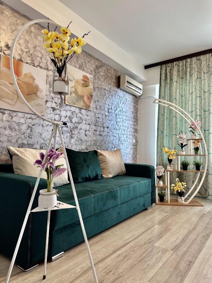 Appartement Aqua Vista Fratelli - Vedere Top La Mare Si Lac - Summerland à Mamaia Extérieur photo
